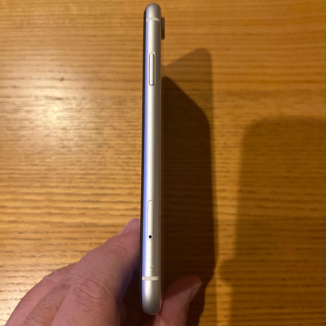 お*り様 Apple iPhone XR ホワイト　128GB SIMフリー　ケ