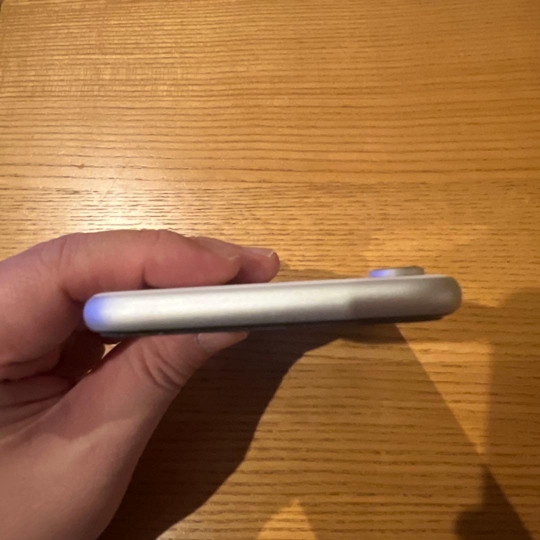 お*り様 Apple iPhone XR ホワイト　128GB SIMフリー　ケ