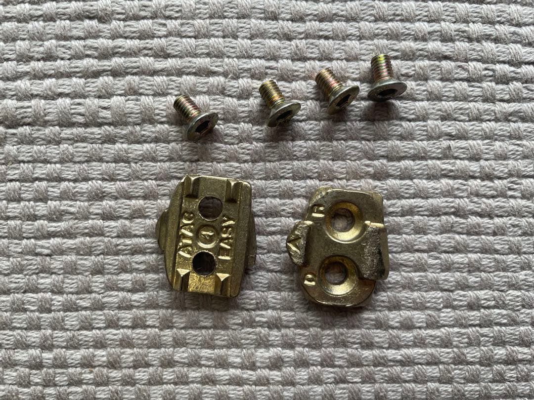 タイム　ATAC XC国内未発売品　付属クリート2種類