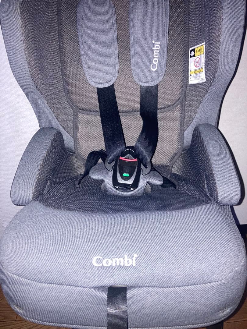 コンビ⭐️チャイルドシート　ジョイトリップアドバンスISOFIX クリーニング済み