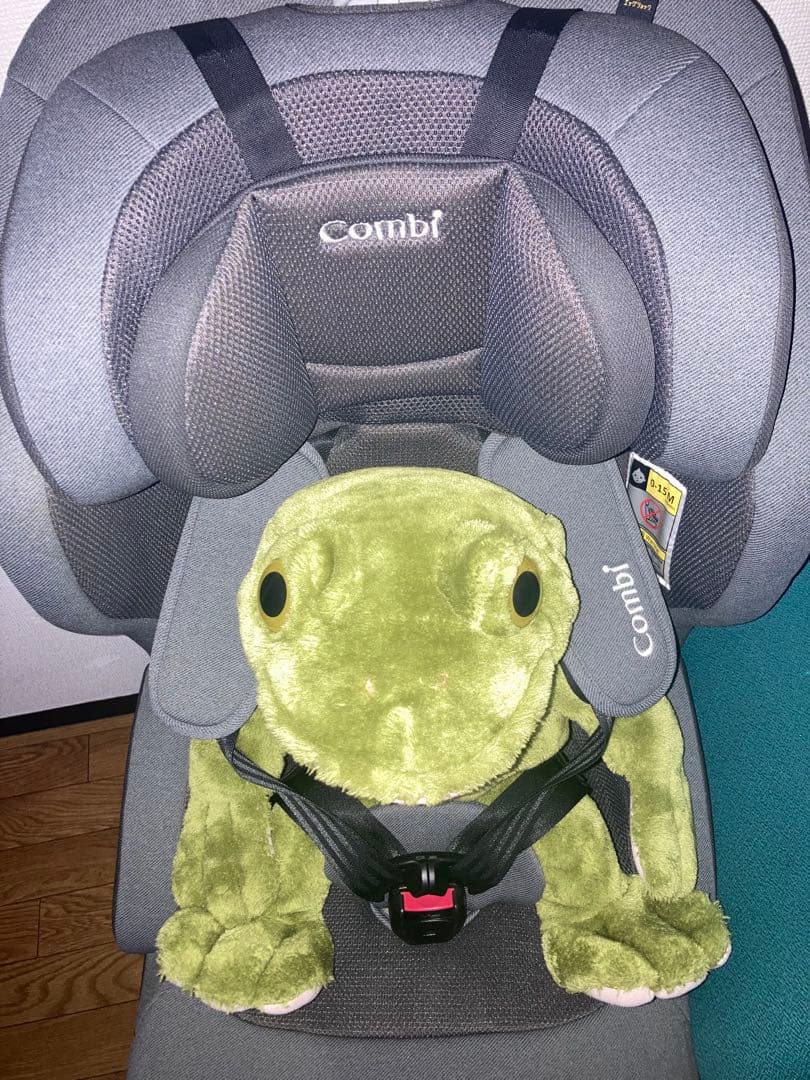 コンビ⭐️チャイルドシート　ジョイトリップアドバンスISOFIX クリーニング済み