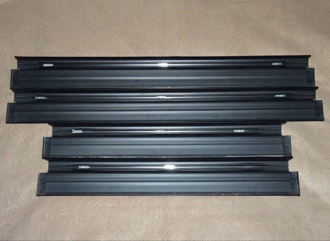 ビバンダム君専用 メルセデスベンツ W124純正ドアシル・スカッフプレート