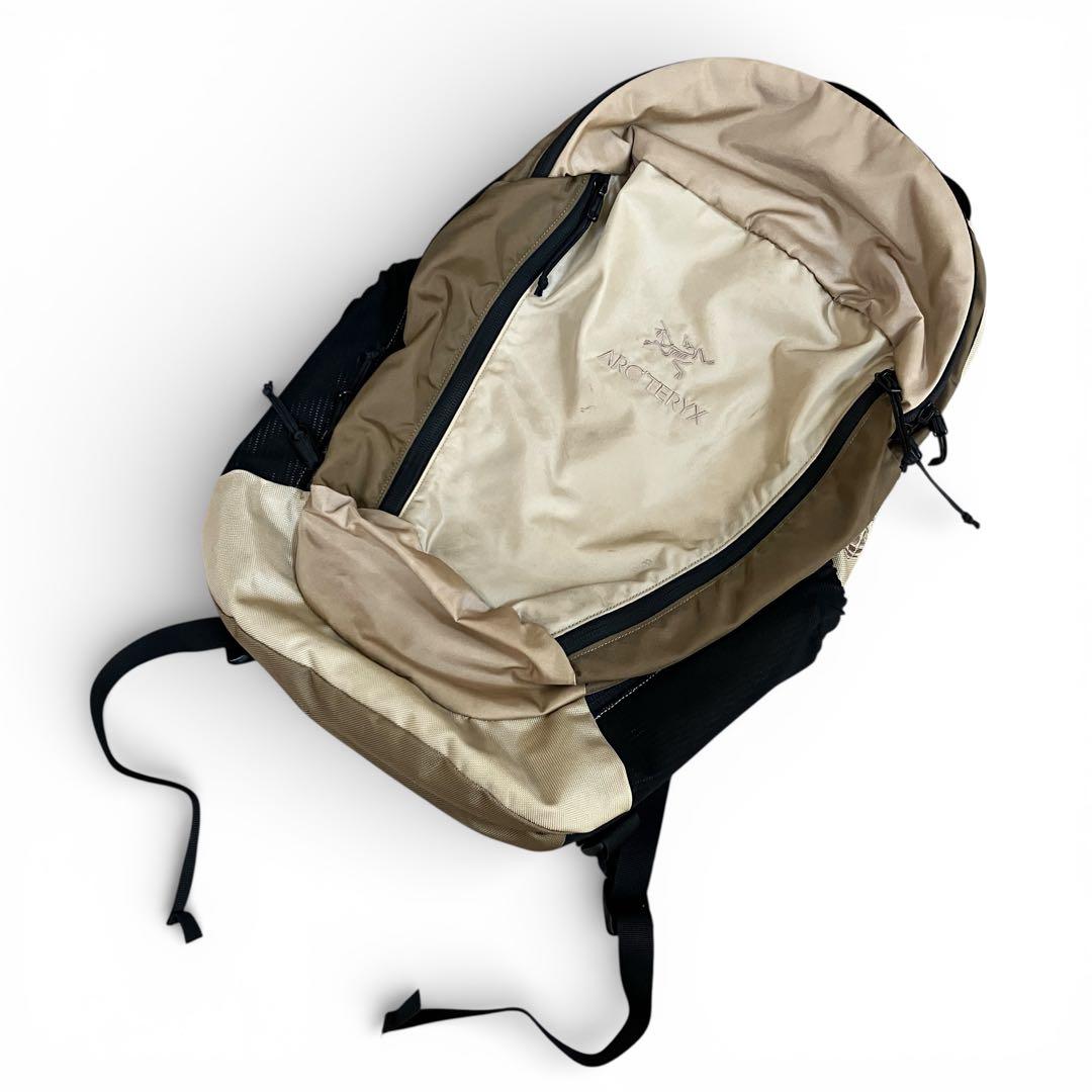 ARC'TERYX アークテリクス BEAMS 別注 マンティス 26 ベージュ