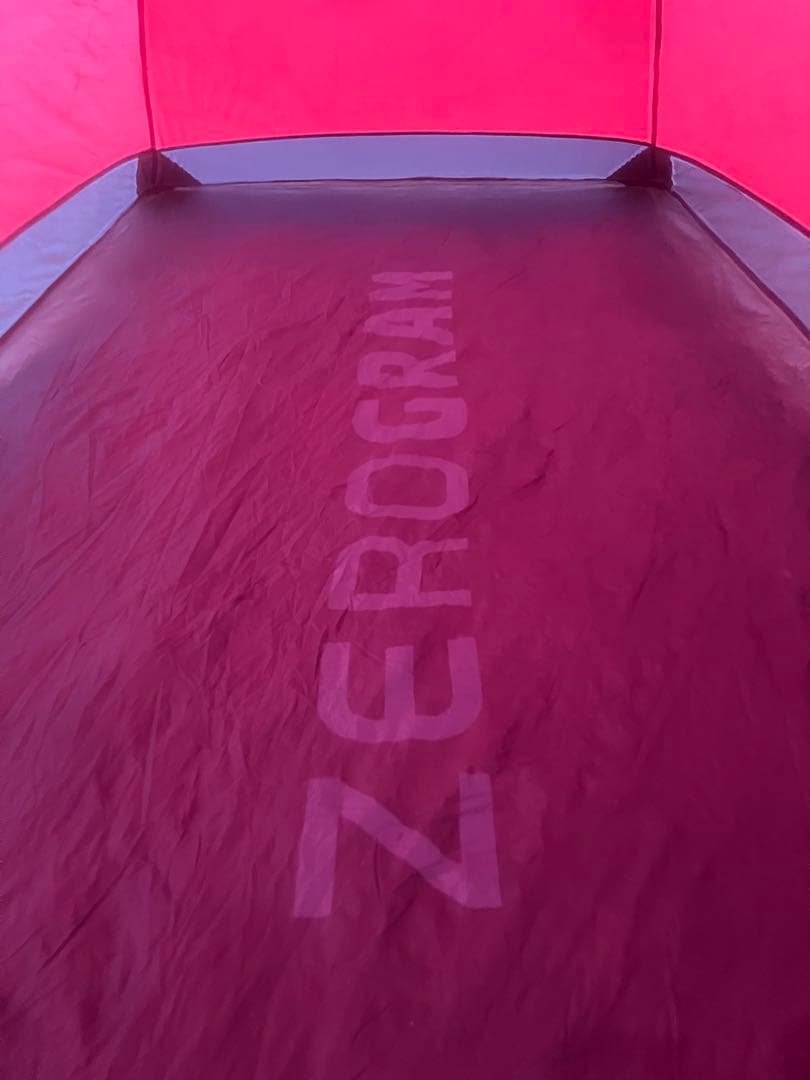 5000円値引き中　ZEROGRAM ドーム型テント レッド　赤　自立　レア