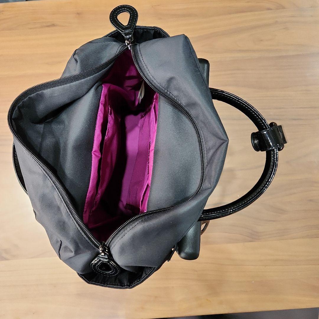 ティアラ　ブラックキルティングキャリーケース