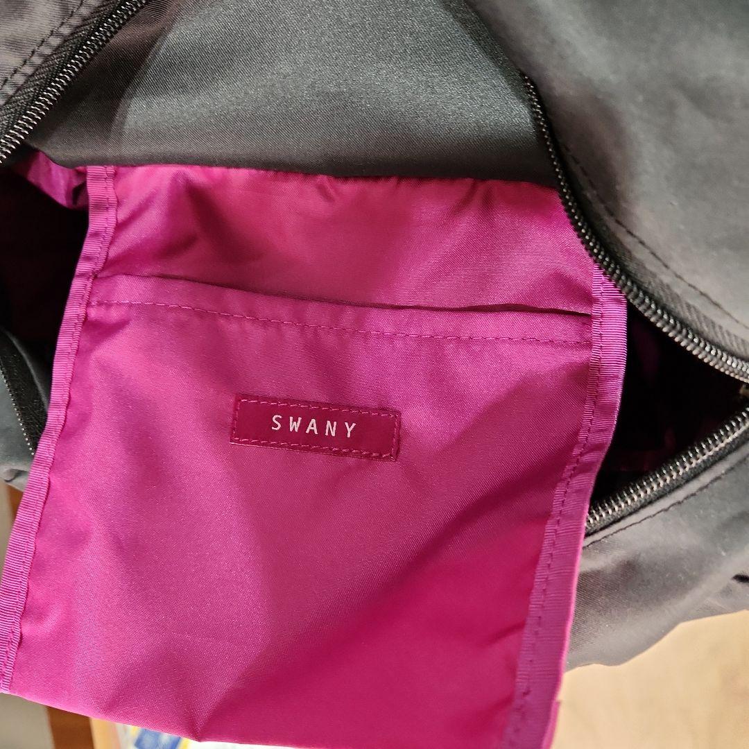 ティアラ　ブラックキルティングキャリーケース