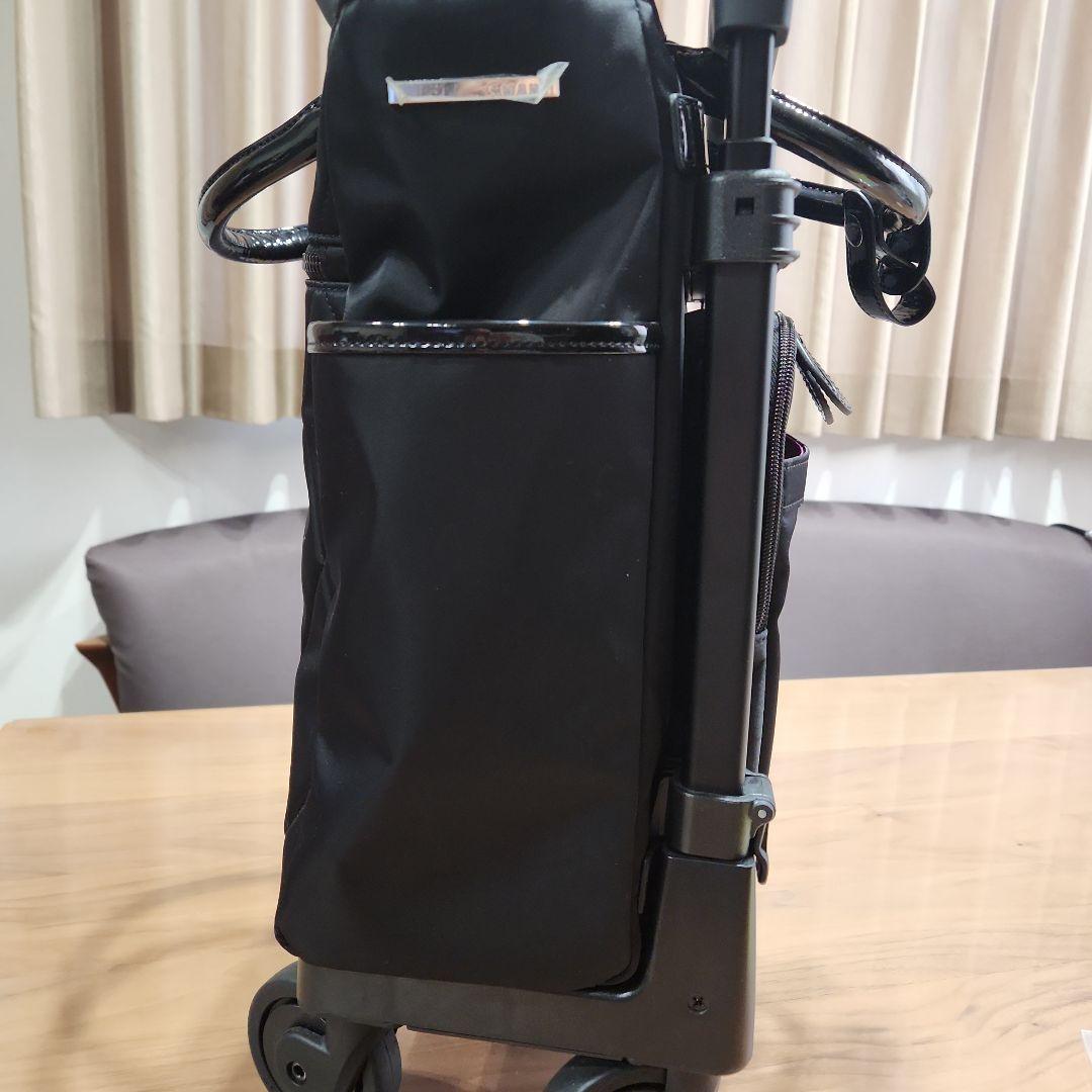 ティアラ　ブラックキルティングキャリーケース