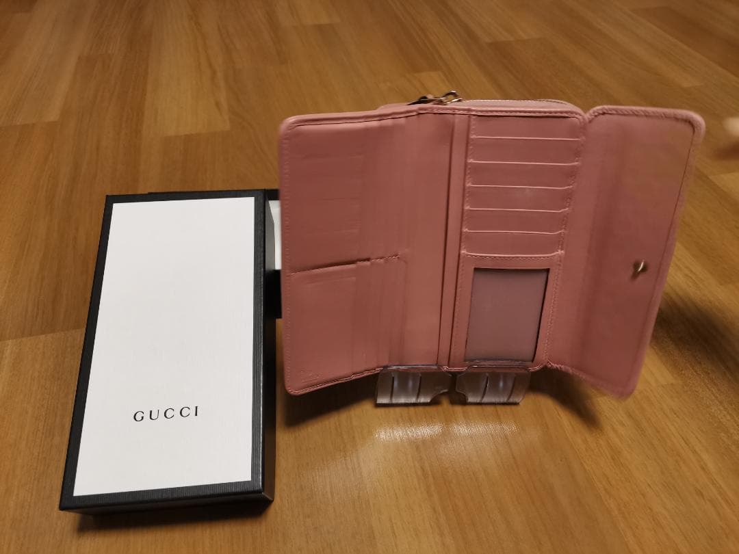 ★anko381208★　★希少★ GUCCI長財布