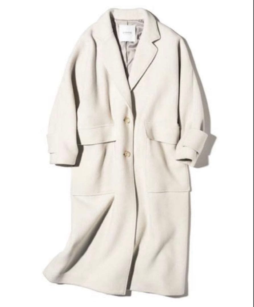 【美品】emmi atelier リサイクルウールロングコート アイボリー