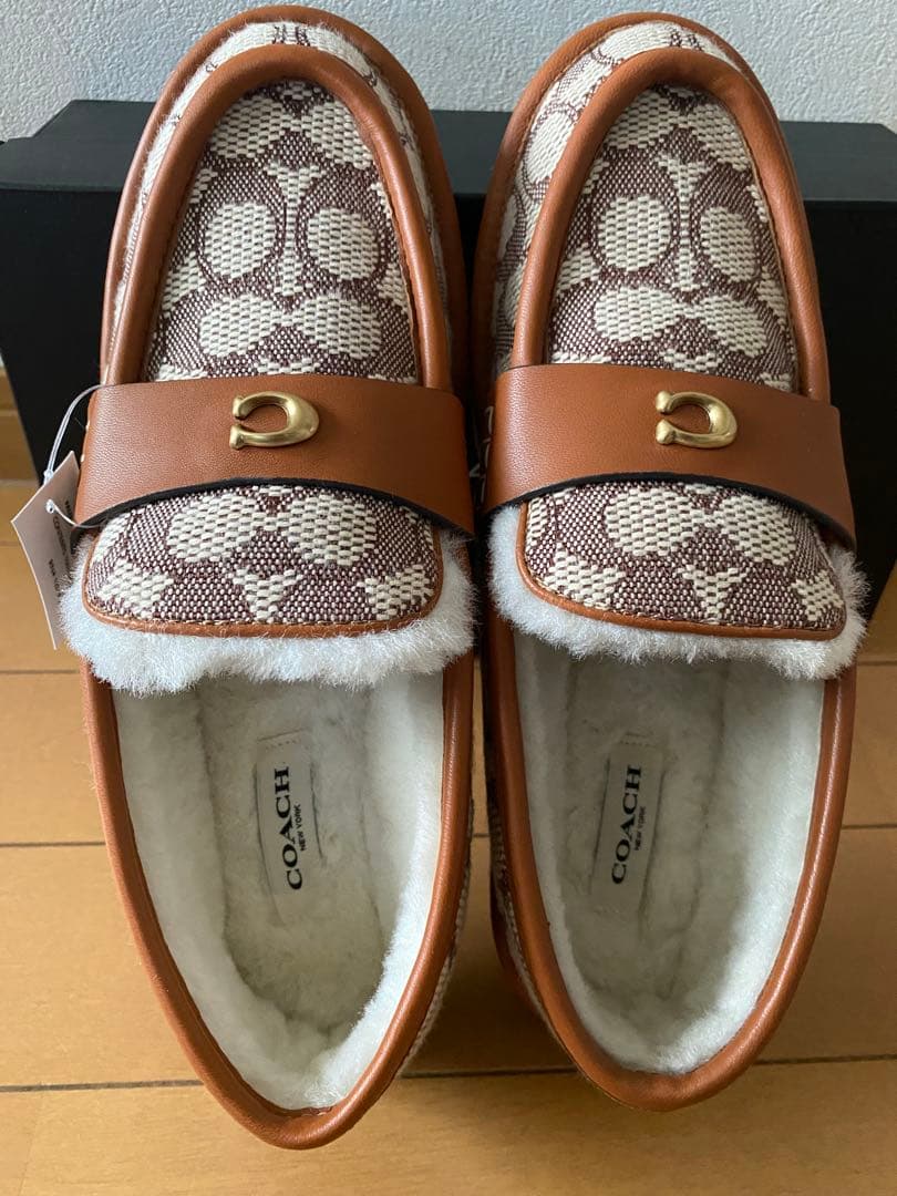 【新品未使用】COACH☆シグネチャー中ボアシューズ