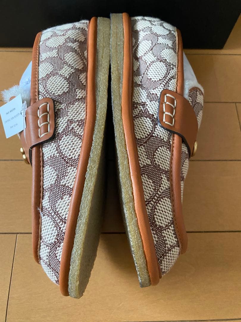 【新品未使用】COACH☆シグネチャー中ボアシューズ