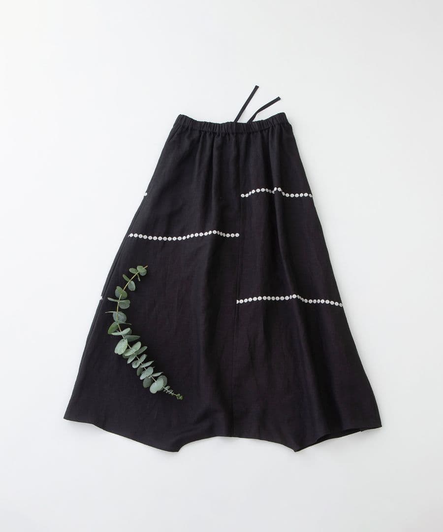 nop de nod リネンレーヨンライン刺繍サルエルバルーンパンツ