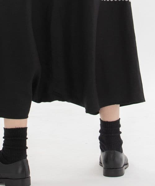 nop de nod リネンレーヨンライン刺繍サルエルバルーンパンツ