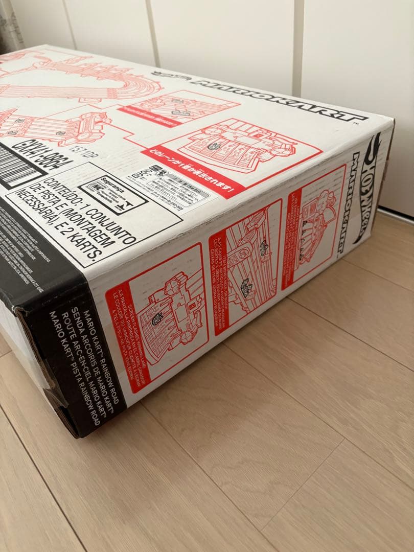 ホットウィール マリオカート　レインボーロード　新品未開封　発送は土日のみです