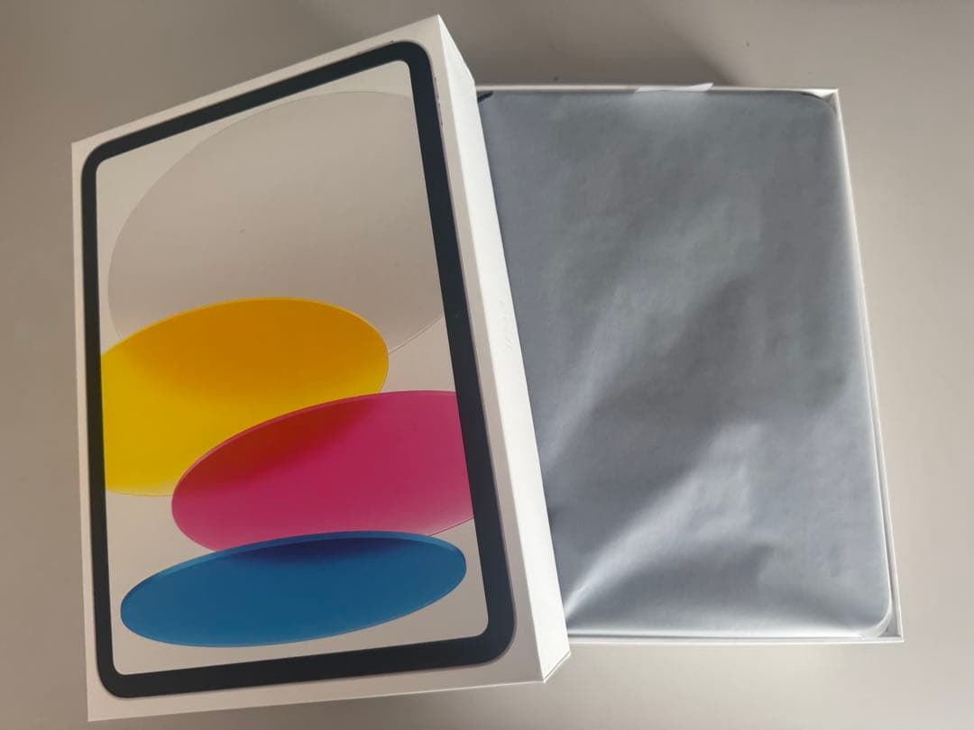 【美品】 iPad 第10世代 10.9インチ WiFi 64GB シルバー