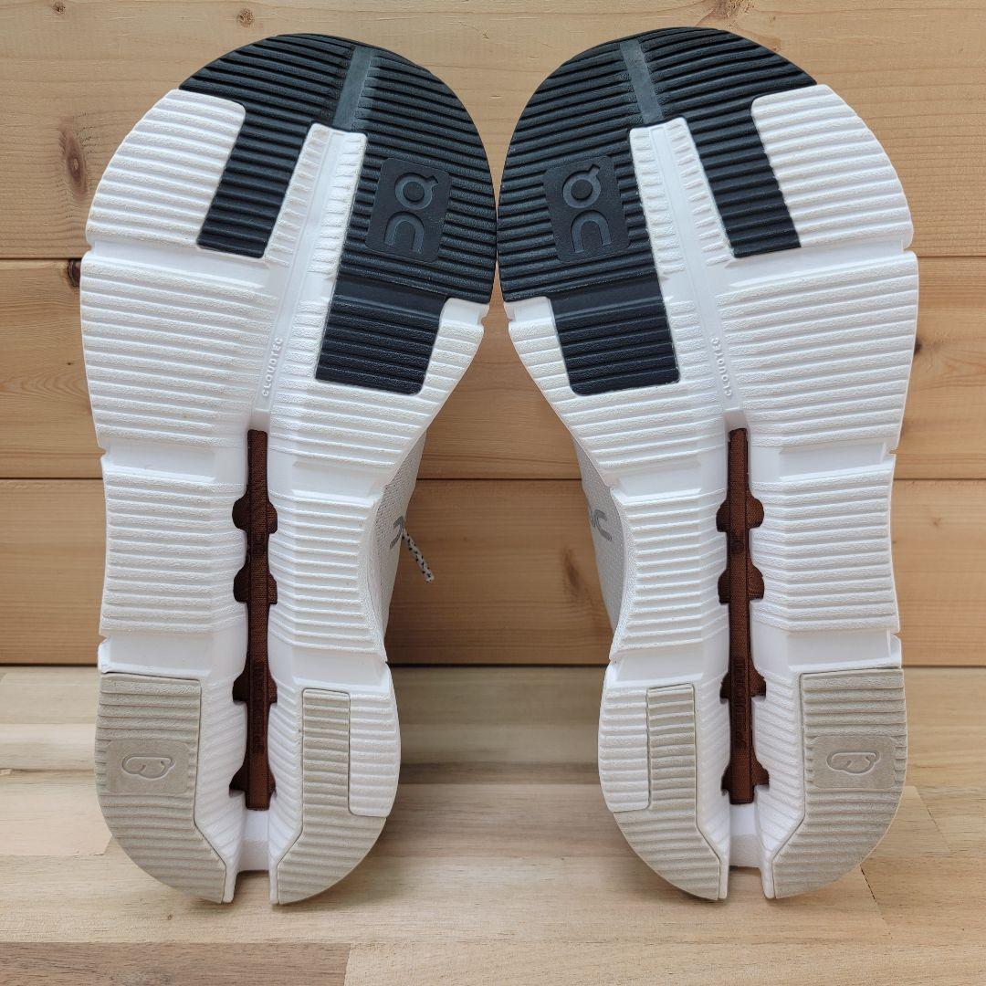 オン クラウド ノヴァ ホワイト UK6 25cm