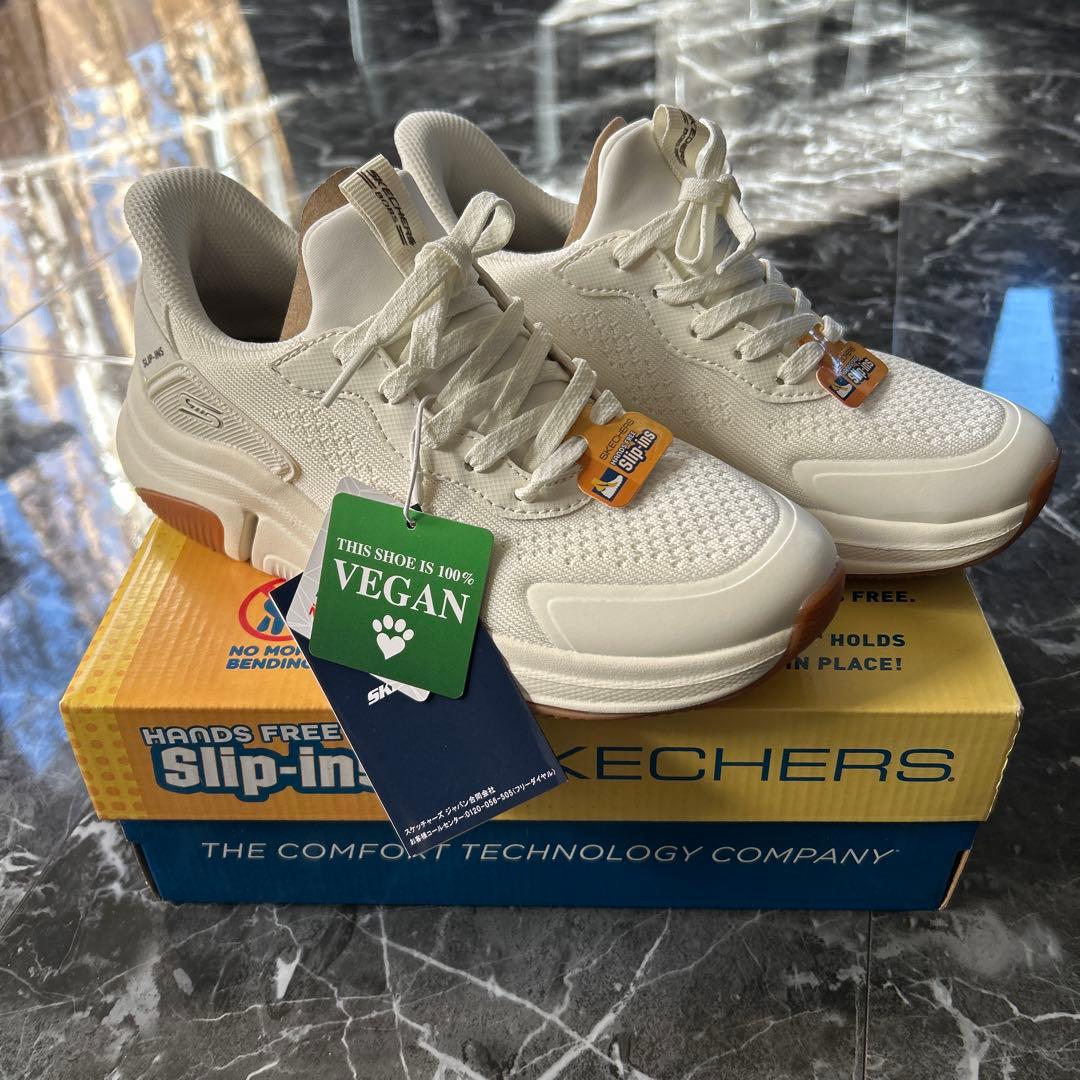 スケッチャーズslip-ins