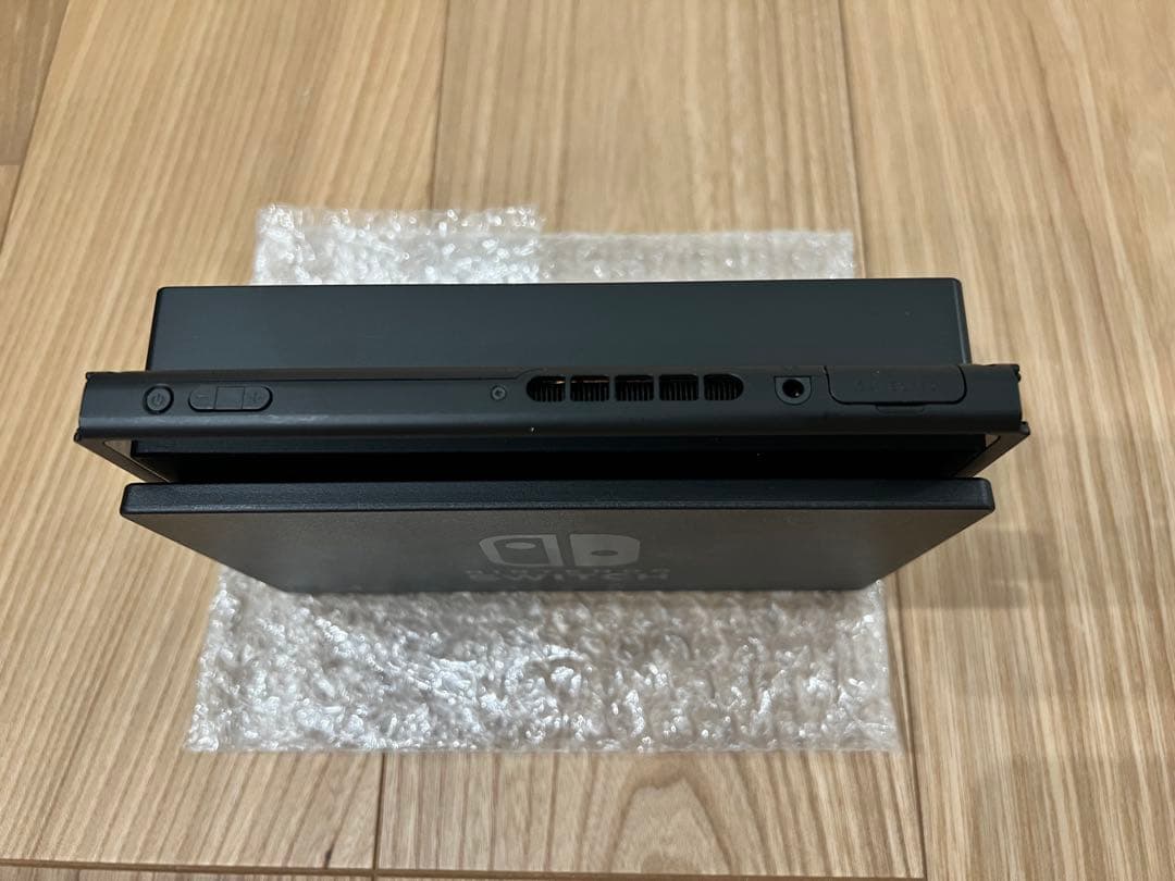 【️美品】Nintendo Switch 本体＋接続アダプター付