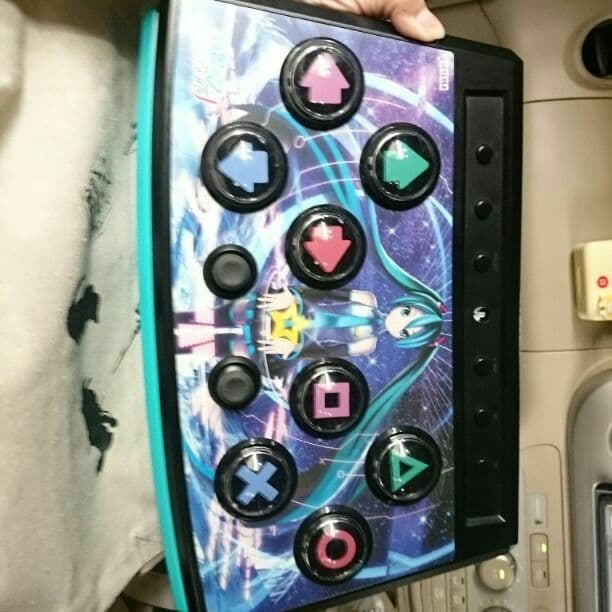 projectDIVAのアーケードコントローラーです。