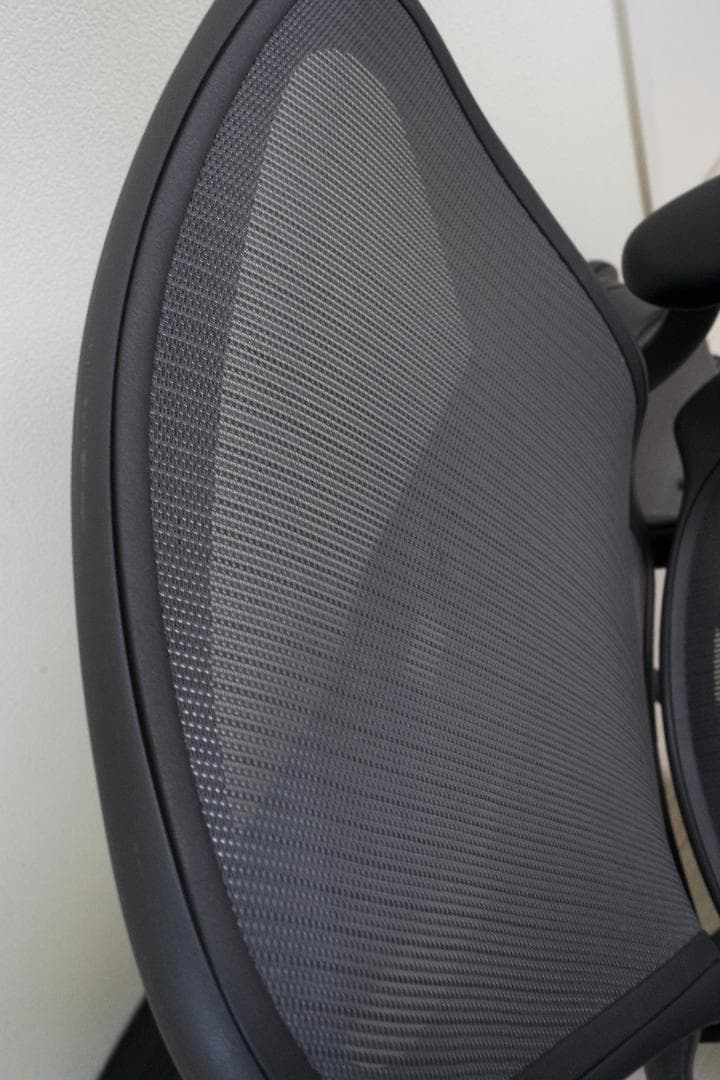 ハーマンミラー　アーロンチェア　リマスタード　ライト　Bサイズ　2021/02