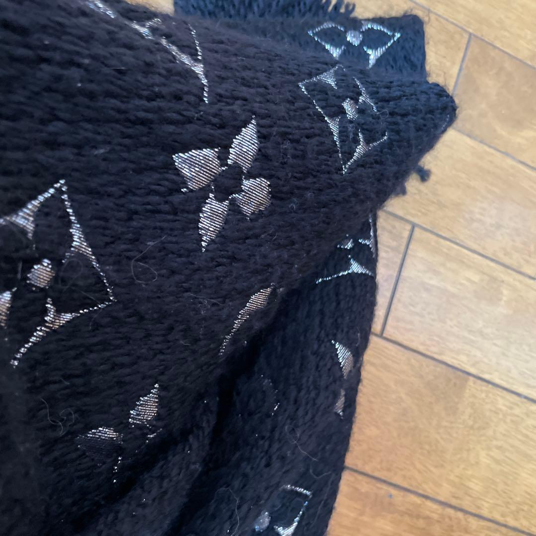 ルイ・ヴィトン 黒 マフラー フリンジ付き