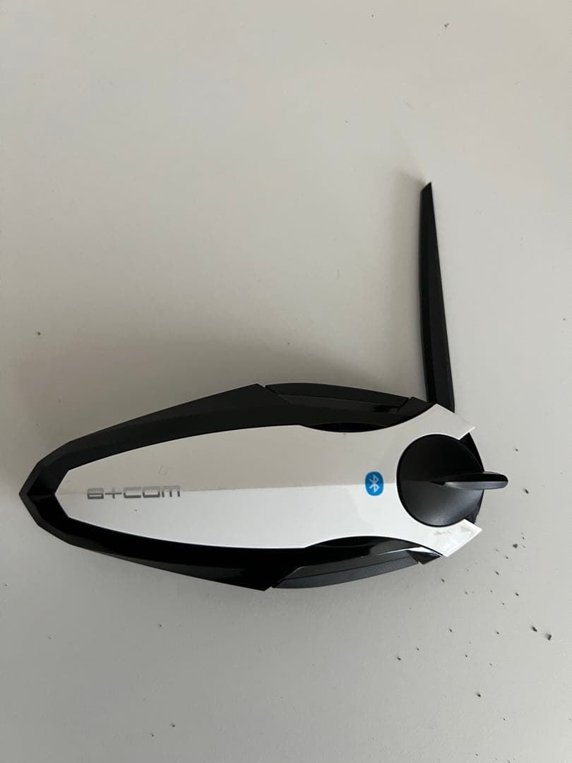 B+COM SB6X Bluetoothインカム ホワイト/ブラック. 再出品