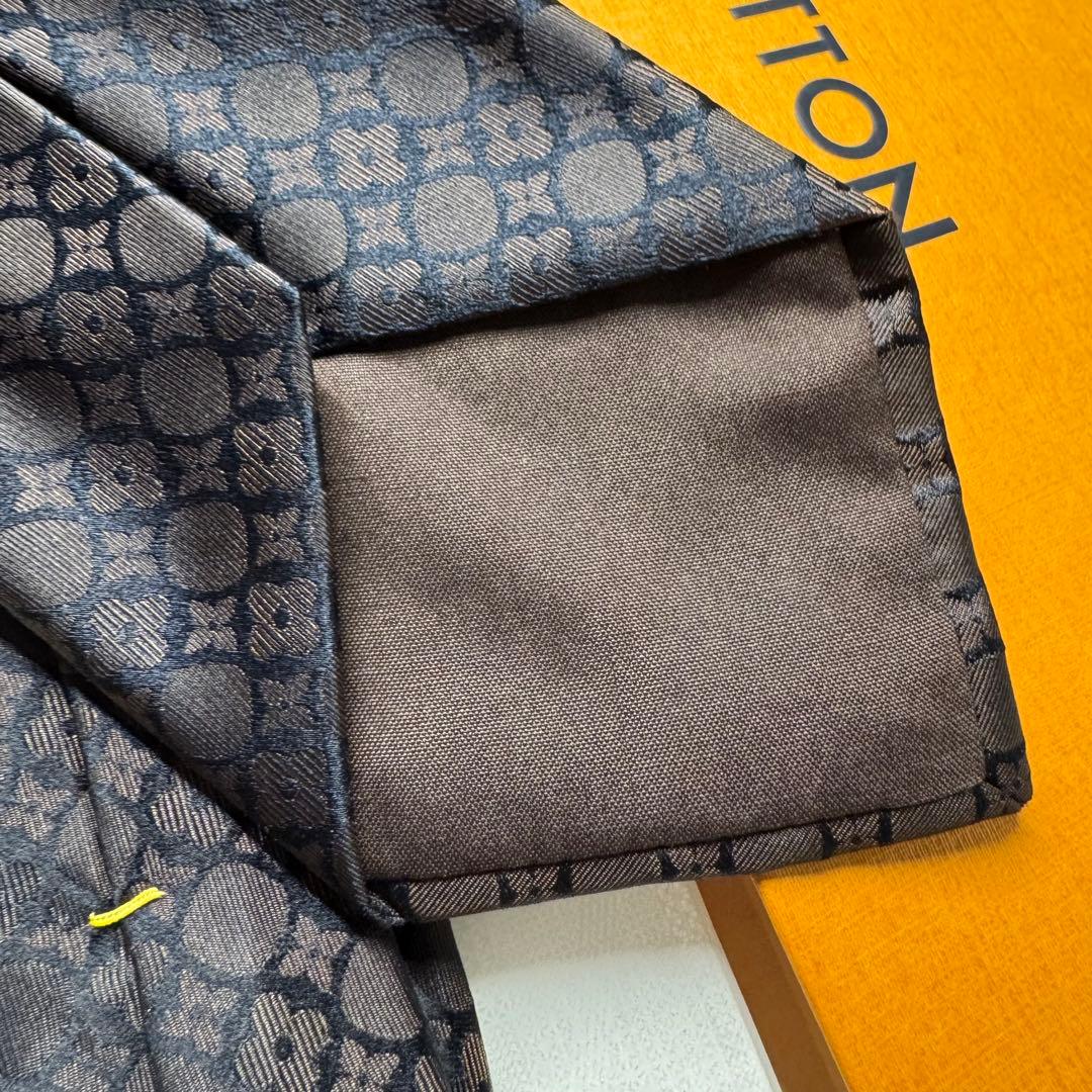 最高級 ルイヴィトン フラワーモノグラム 総柄 ネクタイ ブラウン シルク