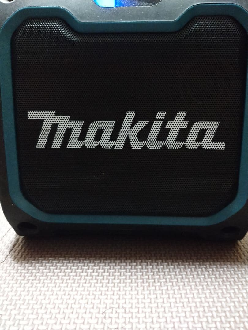 マキタ　mr200 充電式スピーカー　18v 14.4v