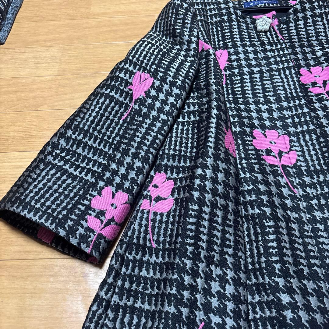 【新品】M'S GRACY ノーカラー花柄ロングコート 40。