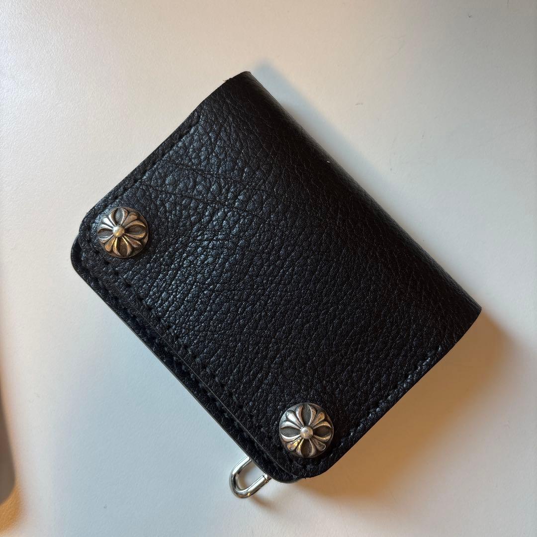 トラッカーウォレット　ショートサイズ　クロスコンチョ　シボ革　シュリンクレザー