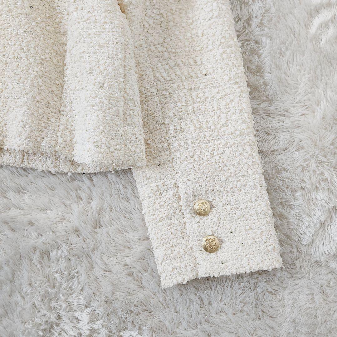 ame*極美品✨JUSGLITTY アイボリー ツイードノーカラー