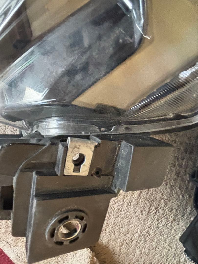 マツダ2 ヘッドライト左右