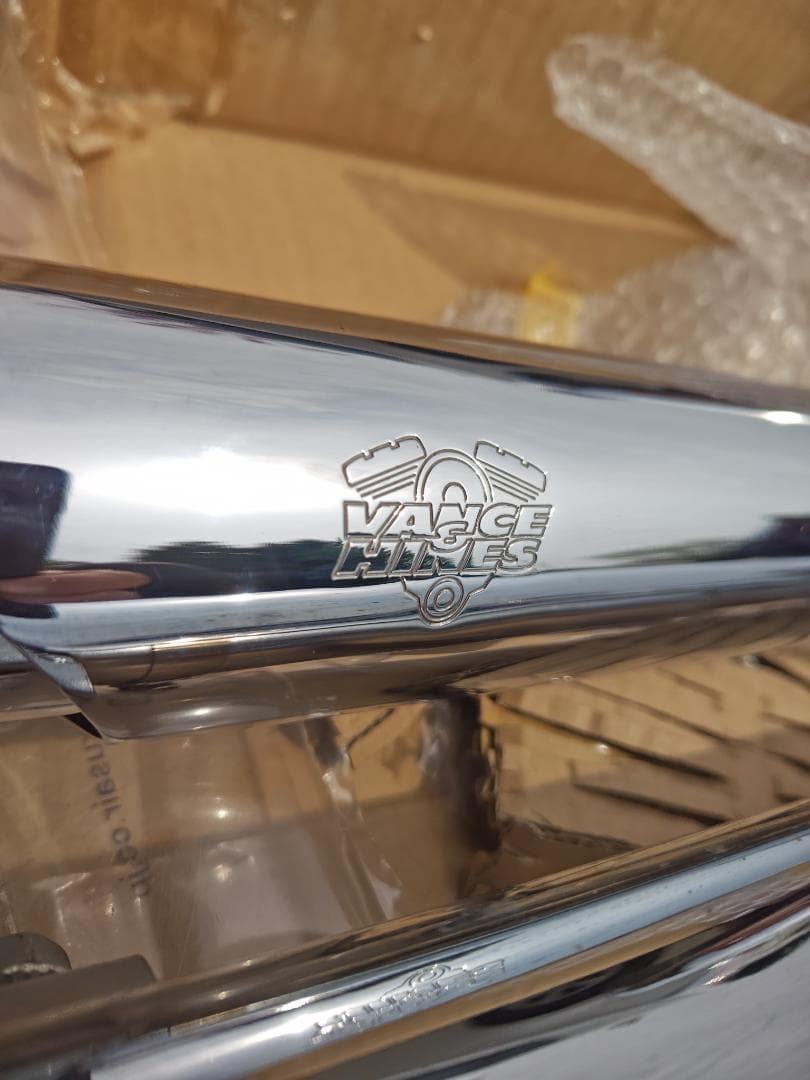 Vance & Hines クロームマフラー