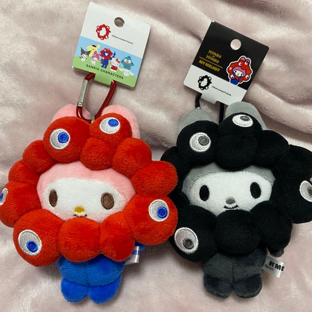 マイメロディ ミャクミャク カラビナ 2個セット 黒 ノーマル 赤青