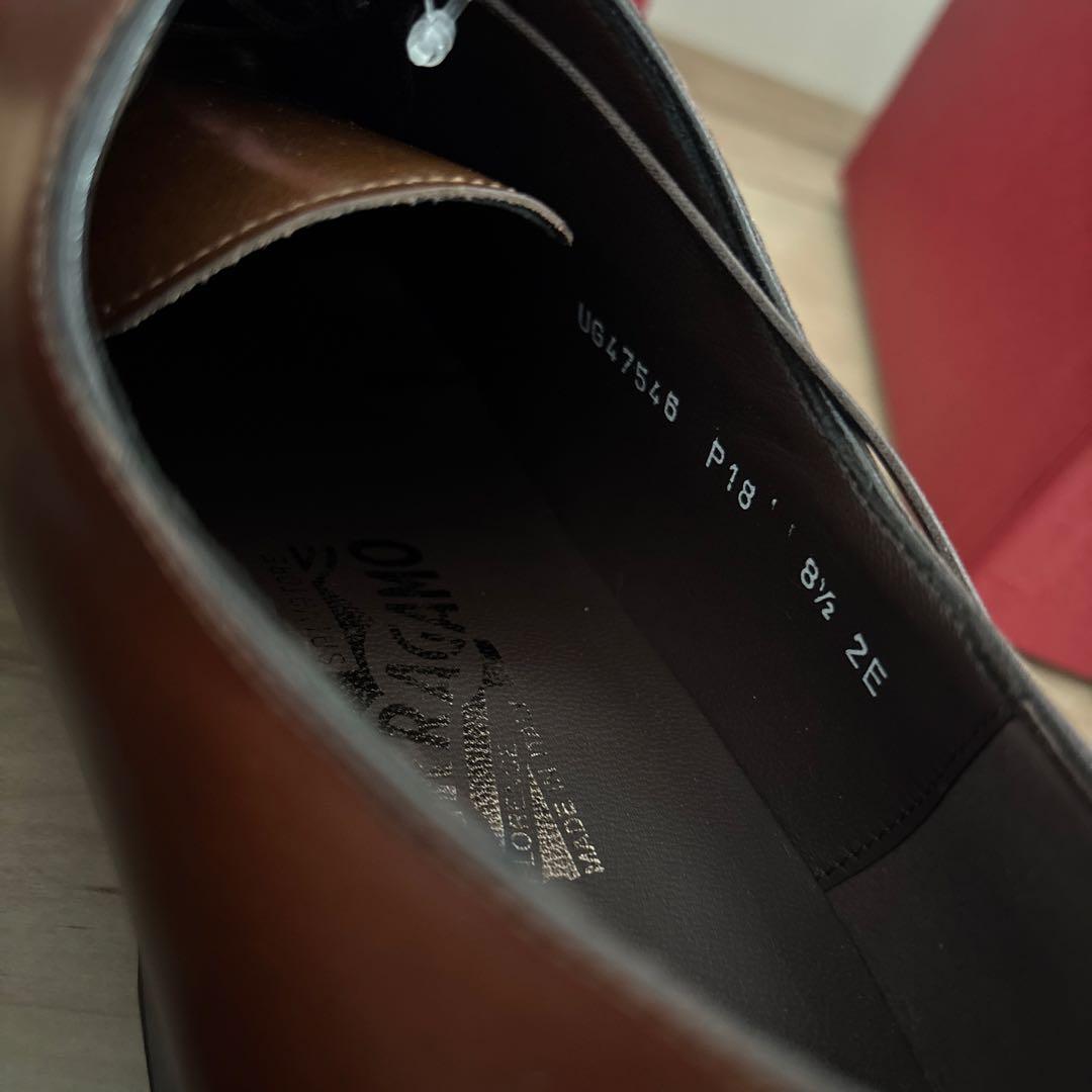 Salvatore Ferragamo ブラウン ドレスシューズ 新品、未使用