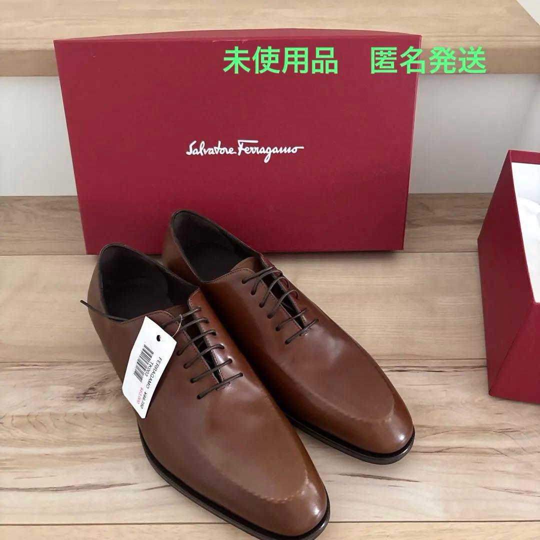 Salvatore Ferragamo ブラウン ドレスシューズ 新品、未使用