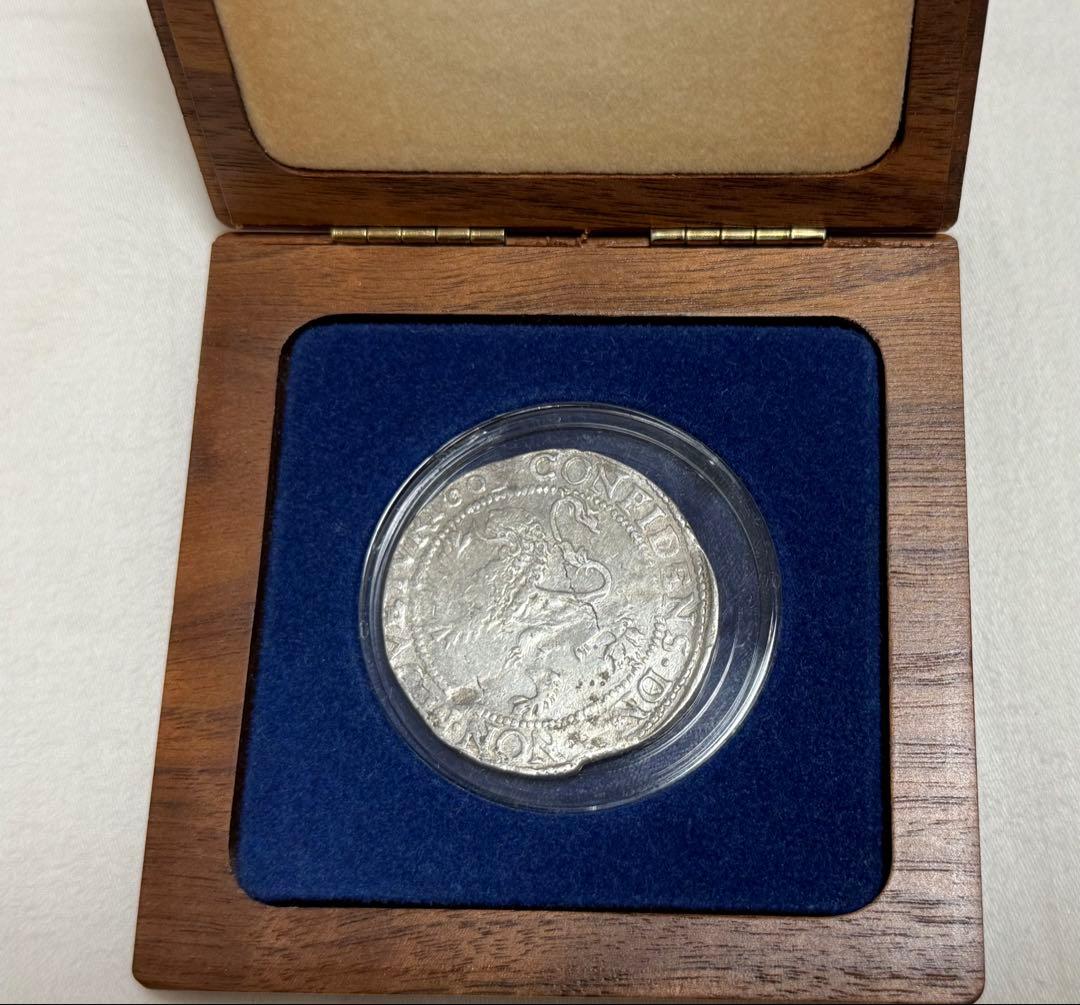 ツ*モ様 1647年オランダ・ユトレヒト　ライオンダラー(銀貨)