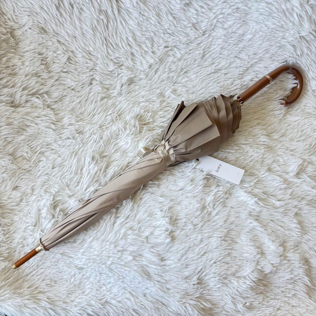 未使用　グレイシー　ムーンバット　日傘　フリル　ベージュ　晴雨兼用　バイカラー