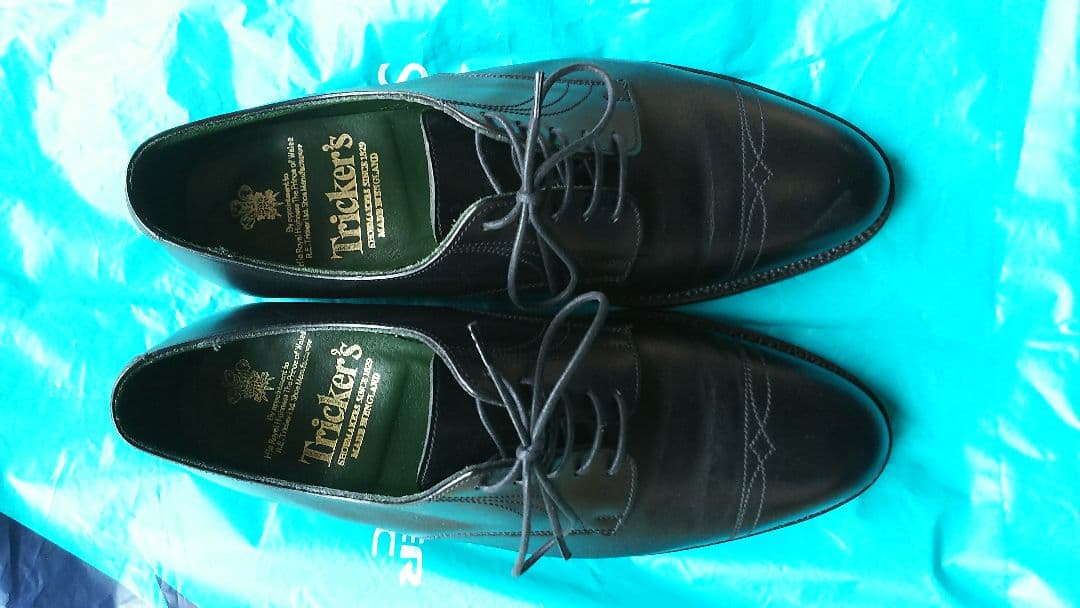 またまた 値下げします トリッカーズ ストレートチップ ビジネスシューズ