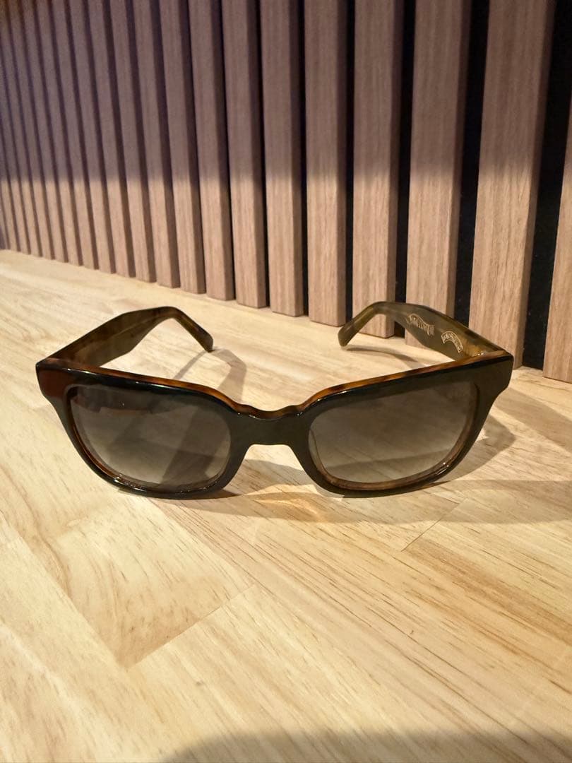 UNCROWD×SWALLOWTAILコラボ GLORIA