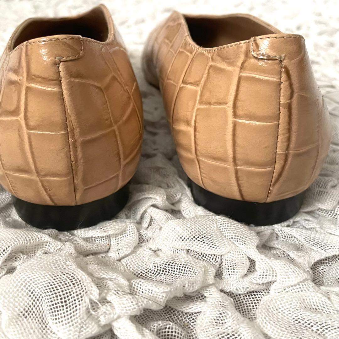 極美品　ペリーコ ポインテットトゥネビ パンプス クロコ型押し レザー