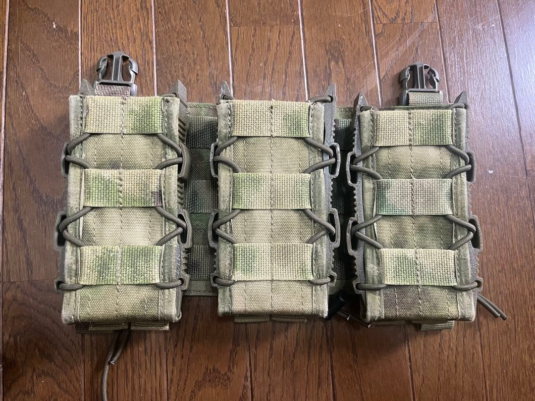 Stich Profi製　プレートキャリア　マグポーチ付き