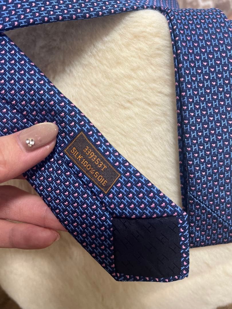 【HERMES】タグ付き新品未使用　バレンタインデイ