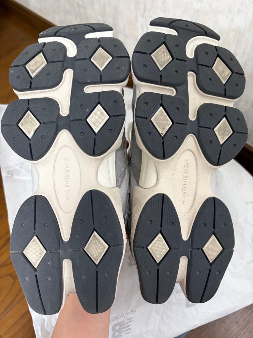 ニューバランス　U9060EEE グレー　22.5㎝