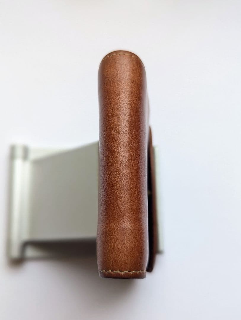 イルビゾンテ フラップウォレット コンパクト ヌメ革 希少 男女兼用