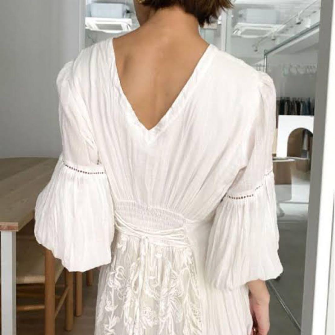 ワンピース AMERI MEDI EMBROIDERY TULLE LACE DRESS