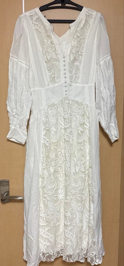 ワンピース AMERI MEDI EMBROIDERY TULLE LACE DRESS