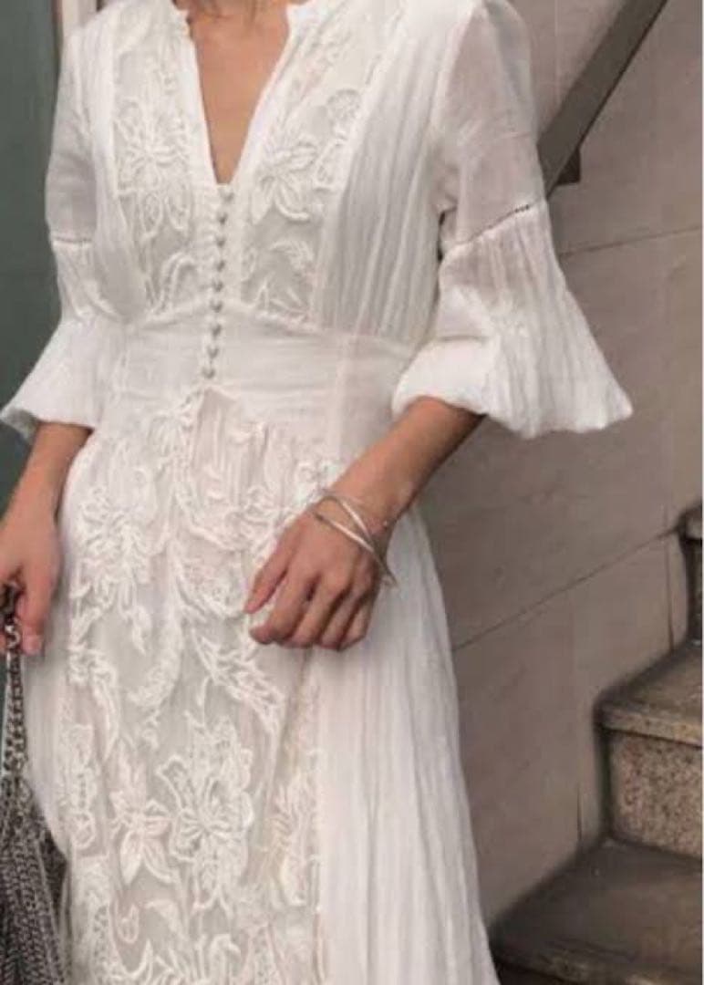 ワンピース AMERI MEDI EMBROIDERY TULLE LACE DRESS