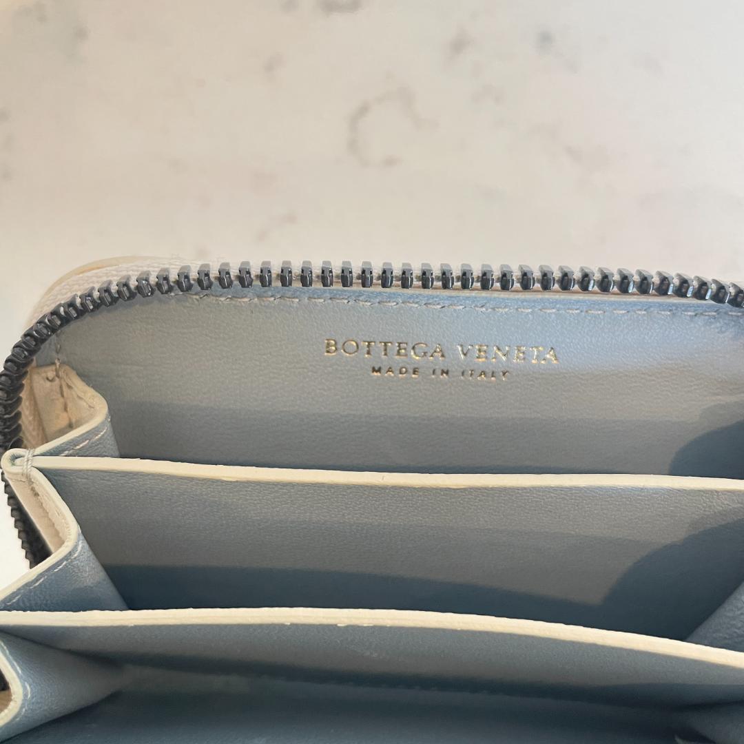 ボッテガヴェネタ イントレチャート ミニ財布 アイボリー 箱付