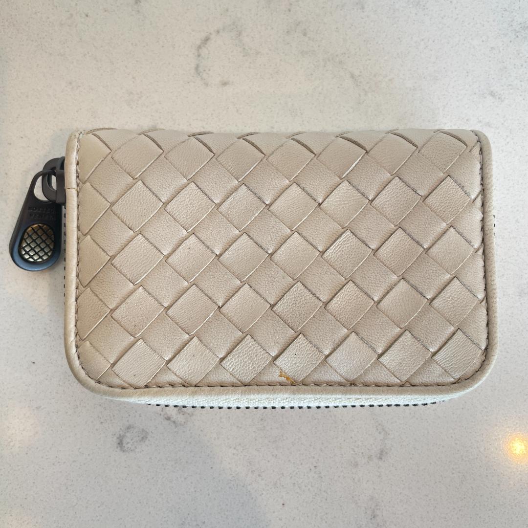 ボッテガヴェネタ イントレチャート ミニ財布 アイボリー 箱付